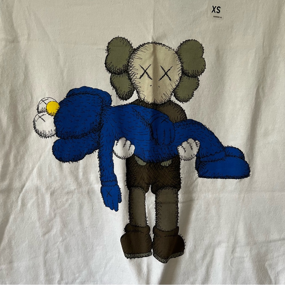 NWT! Uniqlo UT x Kaws x Sesame Street‎ T-shirt Size XS White - Picture 5 of 10